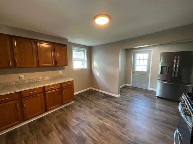 211 Fisher Avenue, Ossian, IA 52161