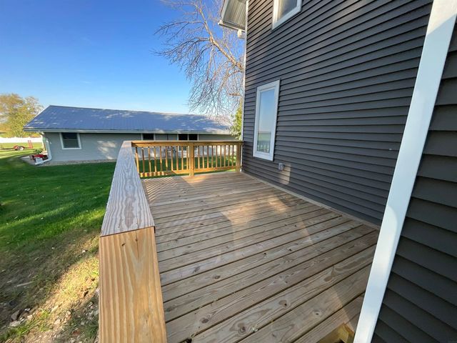 211 Fisher Avenue, Ossian, IA 52161