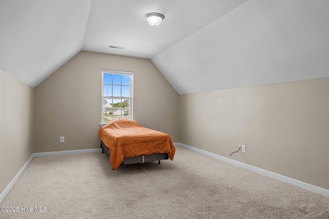 616 Parsley Drive, Hubert, NC 28539