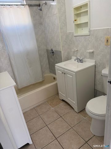 120 Evergreen Avenue, Hartford, CT 06105