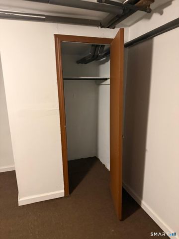 120 Evergreen Avenue, Hartford, CT 06105