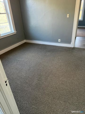 120 Evergreen Avenue, Hartford, CT 06105