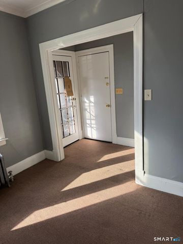 120 Evergreen Avenue, Hartford, CT 06105