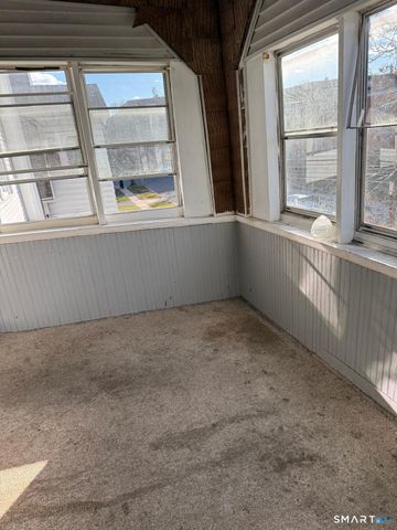 120 Evergreen Avenue, Hartford, CT 06105