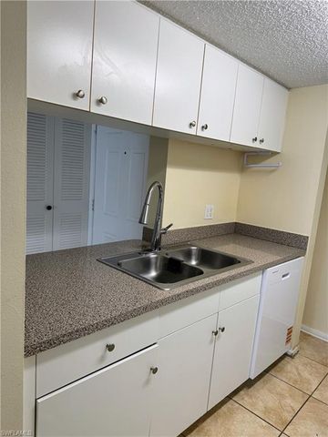 3421 Winkler AVE 411, Fort Myers, FL 33916