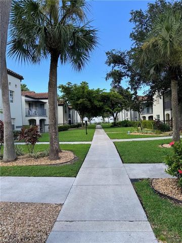3421 Winkler AVE 411, Fort Myers, FL 33916