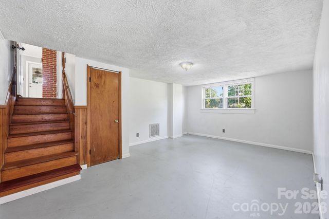 1300 Montgomery Avenue, Albemarle, NC 28001