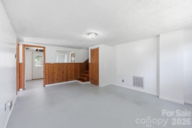 1300 Montgomery Avenue, Albemarle, NC 28001