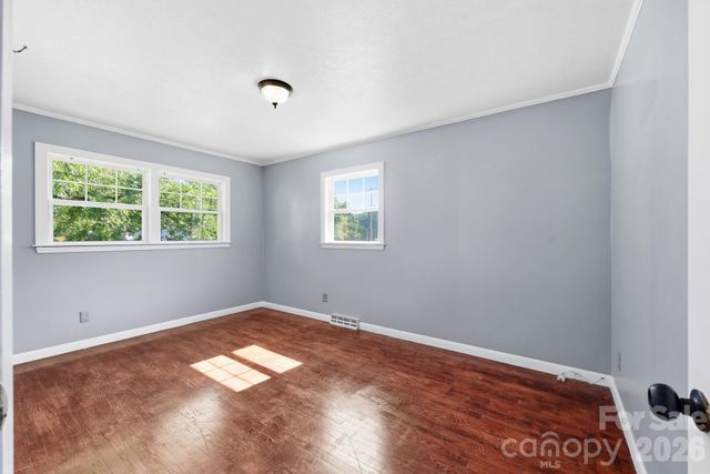 1300 Montgomery Avenue, Albemarle, NC 28001