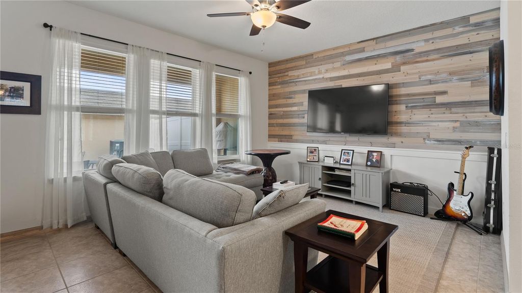 Image 13 of property listing at 8113 RED STOPPER LANE, Winter Garden, FL 34787
