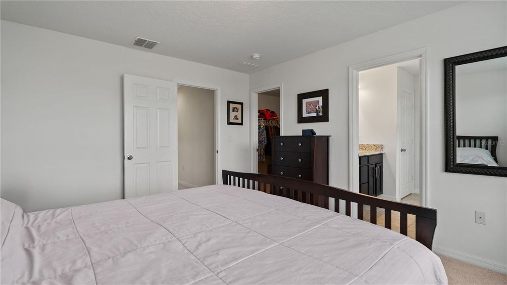 Image 15 of property listing at 8113 RED STOPPER LANE, Winter Garden, FL 34787
