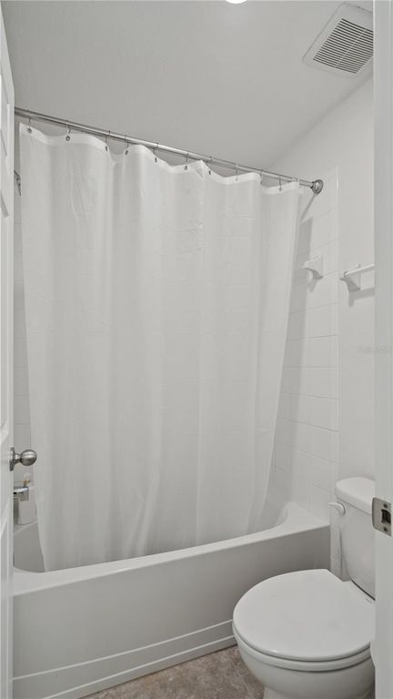 Image 22 of property listing at 8113 RED STOPPER LANE, Winter Garden, FL 34787
