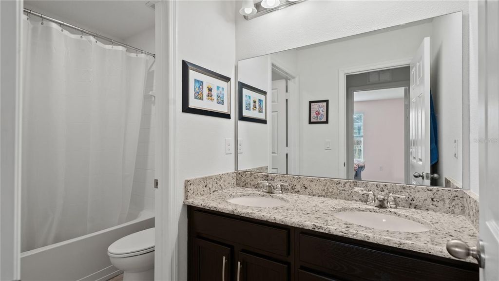 Image 37 of property listing at 8113 RED STOPPER LANE, Winter Garden, FL 34787