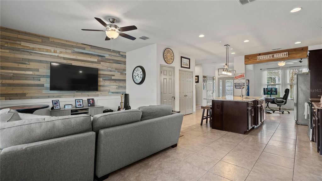 Image 7 of property listing at 8113 RED STOPPER LANE, Winter Garden, FL 34787