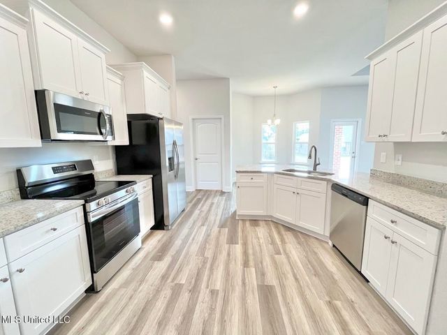 6211 Saphire Lane, Biloxi, MS 39532