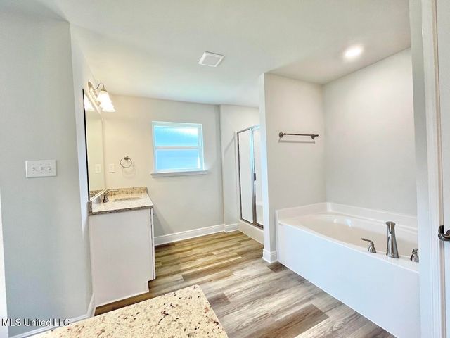 6211 Saphire Lane, Biloxi, MS 39532