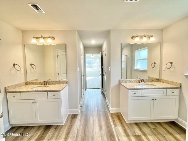 6211 Saphire Lane, Biloxi, MS 39532
