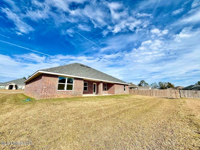 6211 Saphire Lane, Biloxi, MS 39532