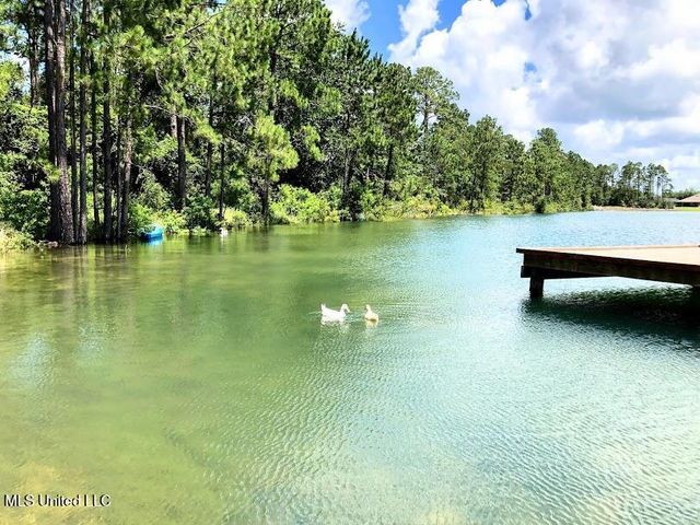 6211 Saphire Lane, Biloxi, MS 39532