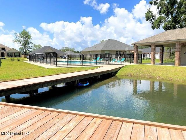 6211 Saphire Lane, Biloxi, MS 39532