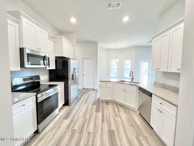 6211 Saphire Lane, Biloxi, MS 39532
