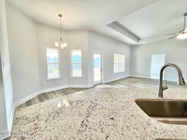 6211 Saphire Lane, Biloxi, MS 39532