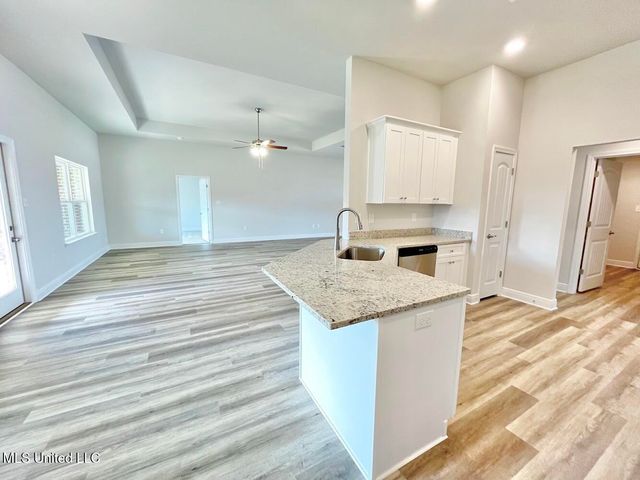 6211 Saphire Lane, Biloxi, MS 39532