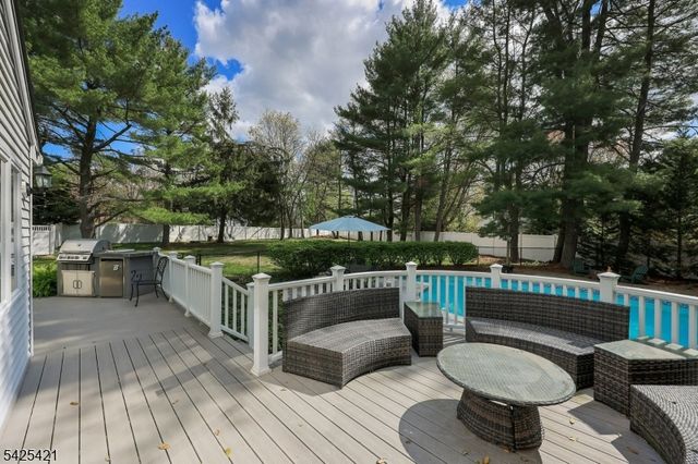 19 Eton Pl, Bernards Twp., NJ 07920