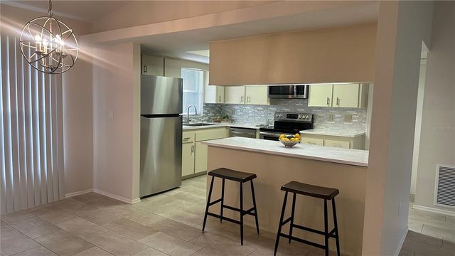 2193 CORK OAK STREET E, Sarasota, FL 34232