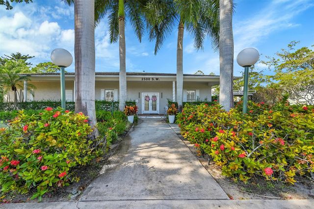 2340 SW 22nd Ave 303, Delray Beach, FL 33445