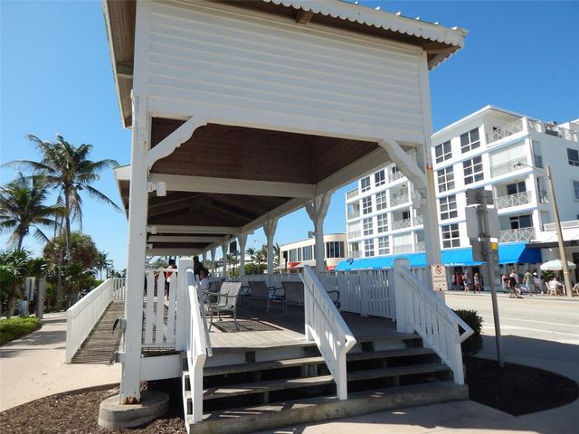 2340 SW 22nd Ave 303, Delray Beach, FL 33445