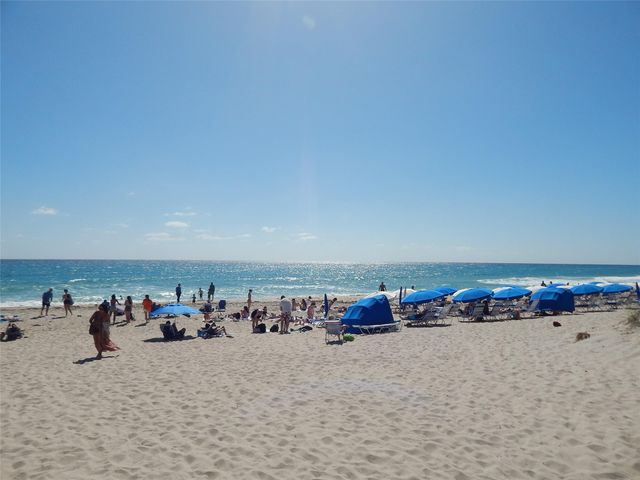 2340 SW 22nd Ave 303, Delray Beach, FL 33445