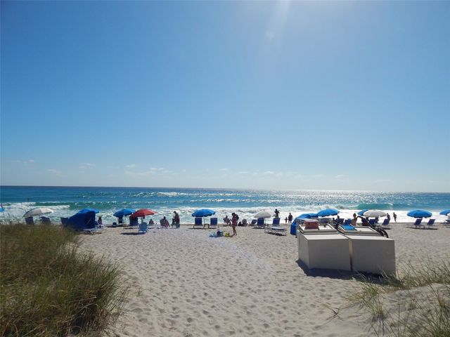 2340 SW 22nd Ave 303, Delray Beach, FL 33445