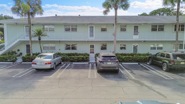 2340 SW 22nd Ave 303, Delray Beach, FL 33445