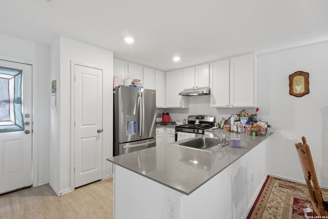 6934 CELESTIAL CV, San Antonio, TX 78252