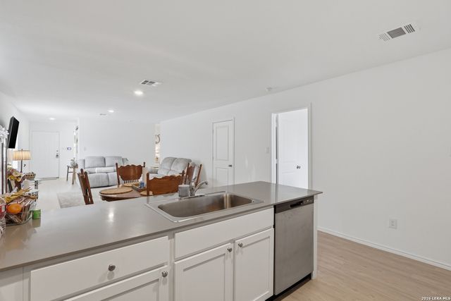 6934 CELESTIAL CV, San Antonio, TX 78252