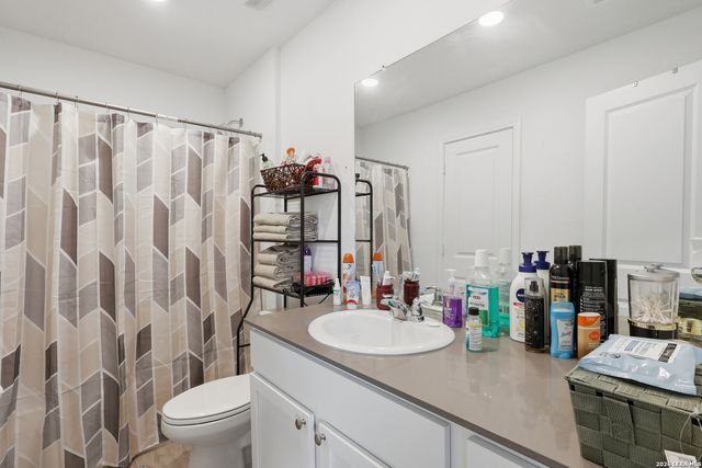 6934 CELESTIAL CV, San Antonio, TX 78252
