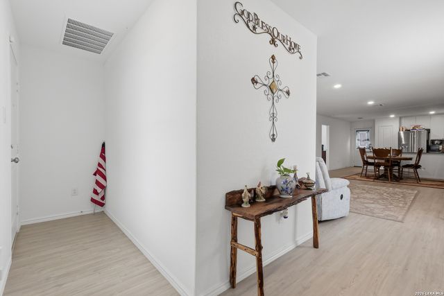 6934 CELESTIAL CV, San Antonio, TX 78252