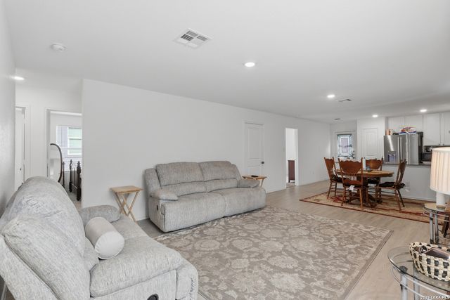 6934 CELESTIAL CV, San Antonio, TX 78252
