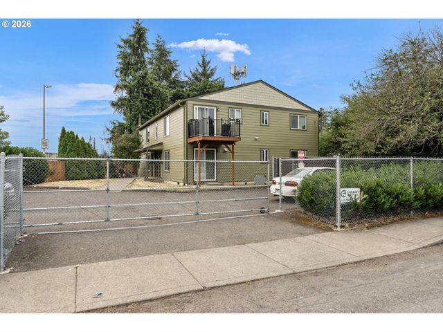 9330 Se GRANT St, Portland, OR 97216