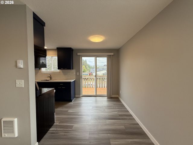 9330 Se GRANT St, Portland, OR 97216