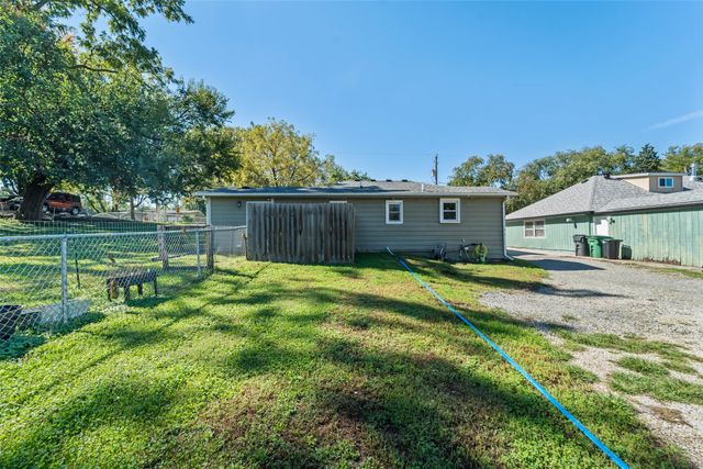 4261 NE 27th Street, Des Moines, IA 50317