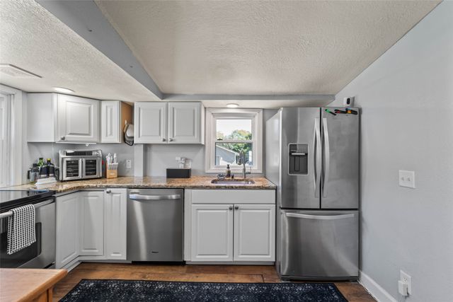 4261 NE 27th Street, Des Moines, IA 50317
