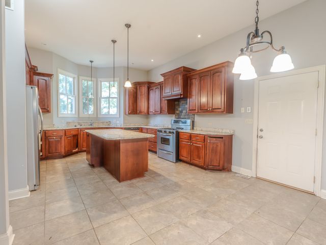 14420 2nd Avenue, Orland Park, IL 60462