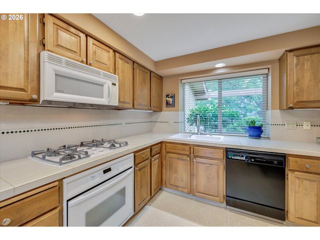 12918 Sw THUNDERHEAD Way, Beaverton, OR 97008