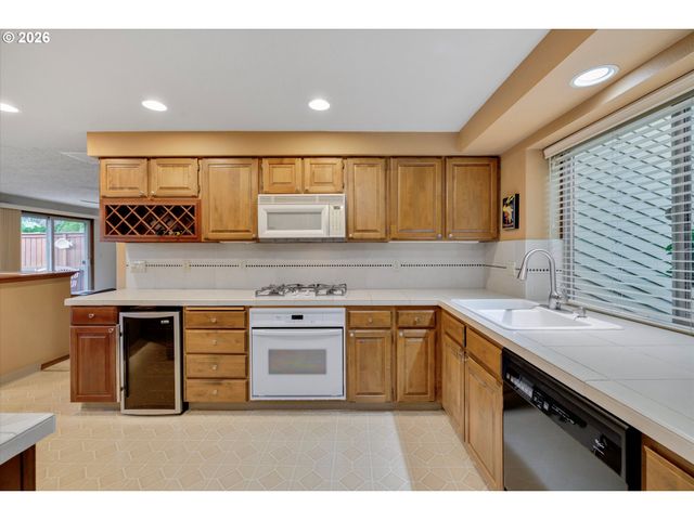 12918 Sw THUNDERHEAD Way, Beaverton, OR 97008