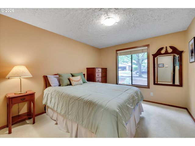 12918 Sw THUNDERHEAD Way, Beaverton, OR 97008