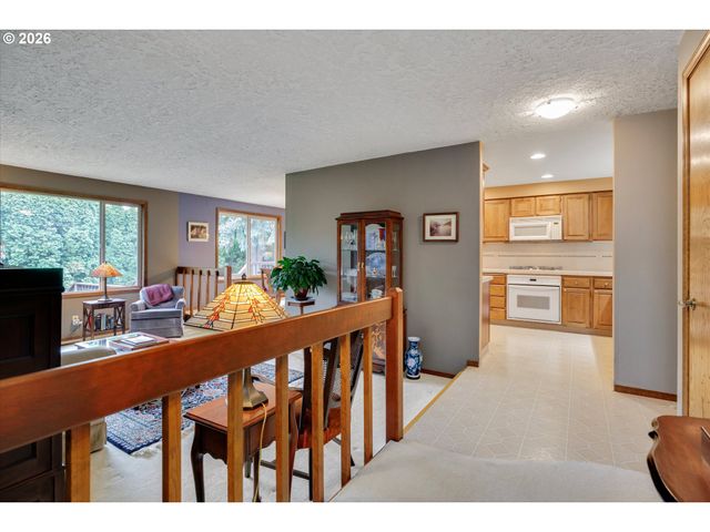 12918 Sw THUNDERHEAD Way, Beaverton, OR 97008