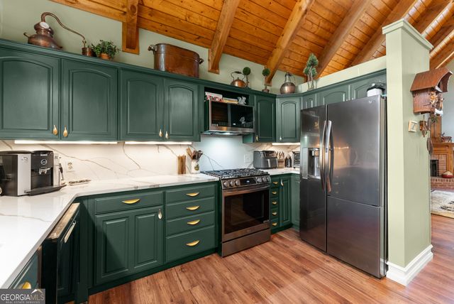 501 High Meadow Lakes Rd, Clarkesville, GA 30523
