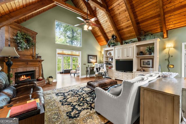 501 High Meadow Lakes Rd, Clarkesville, GA 30523